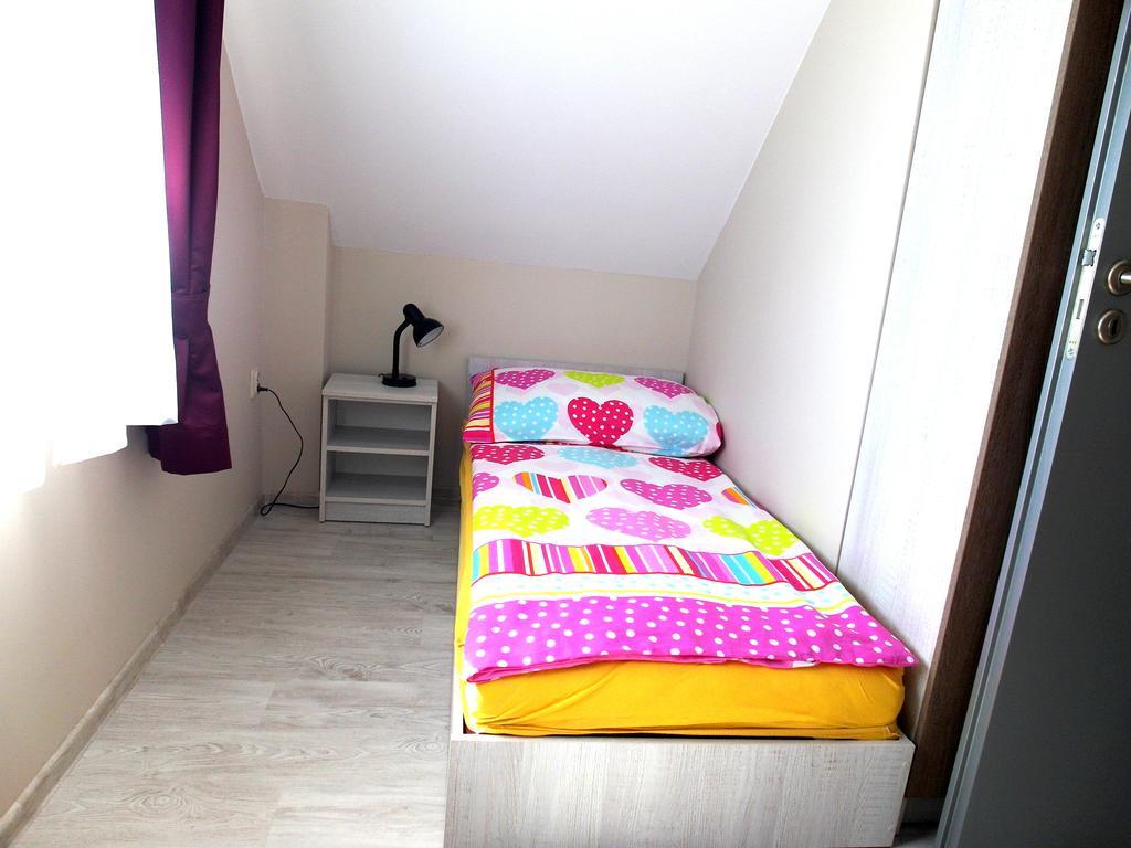 Wypoczynkowa Osada Domki Blisko Morza Villa Jastrzebia Gora Room photo